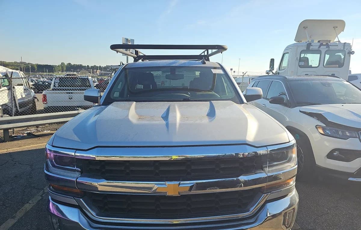 2019 CHEVROLET SILVERADO 1500 LD LT EXTENDED CAB MEDIUM BED 1LT 3
