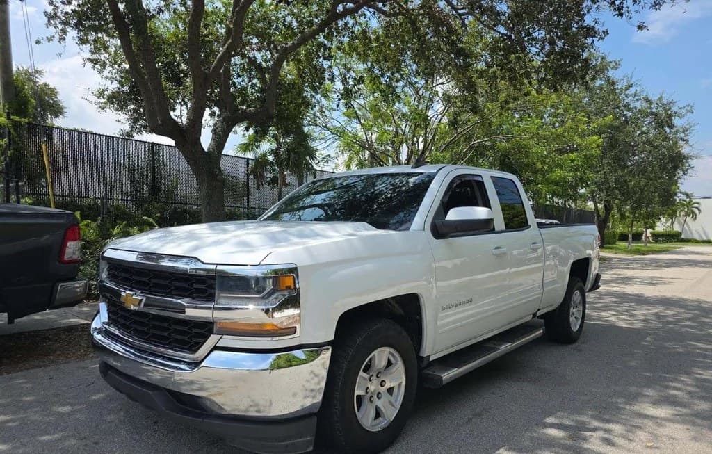 2019 CHEVROLET SILVERADO 1500 LD LT EXTENDED CAB MEDIUM BED 1LT 1