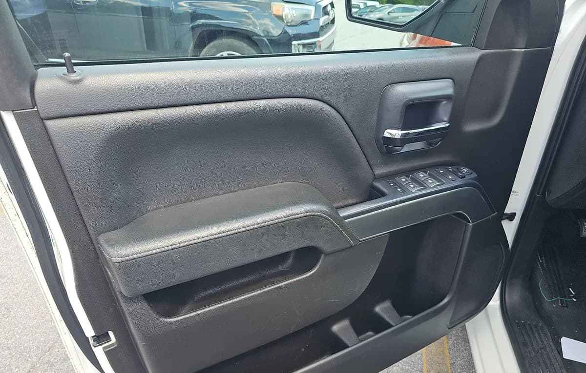 2019 CHEVROLET SILVERADO 1500 LD LT EXTENDED CAB MEDIUM BED 1LT 6