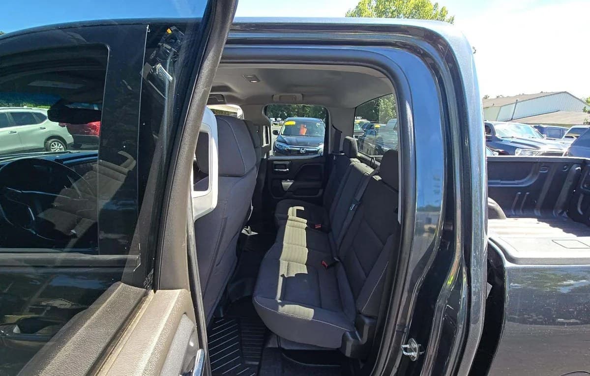 2019 CHEVROLET SILVERADO 1500 LD LT EXTENDED CAB MEDIUM BED 1LT 7