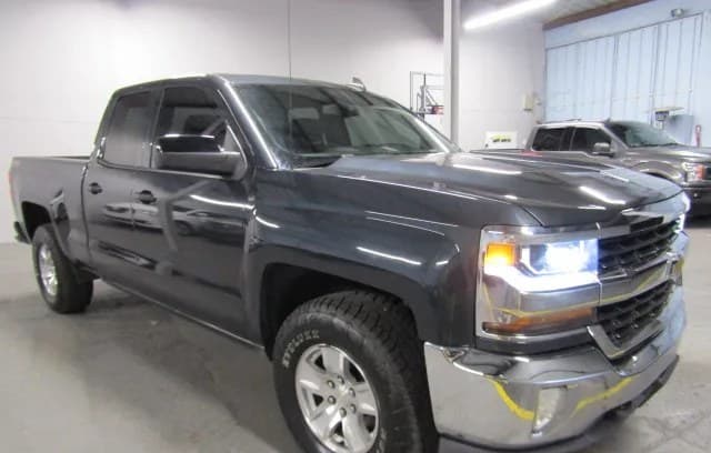 2019 CHEVROLET SILVERADO 1500 LD LT EXTENDED CAB MEDIUM BED 1LT 4