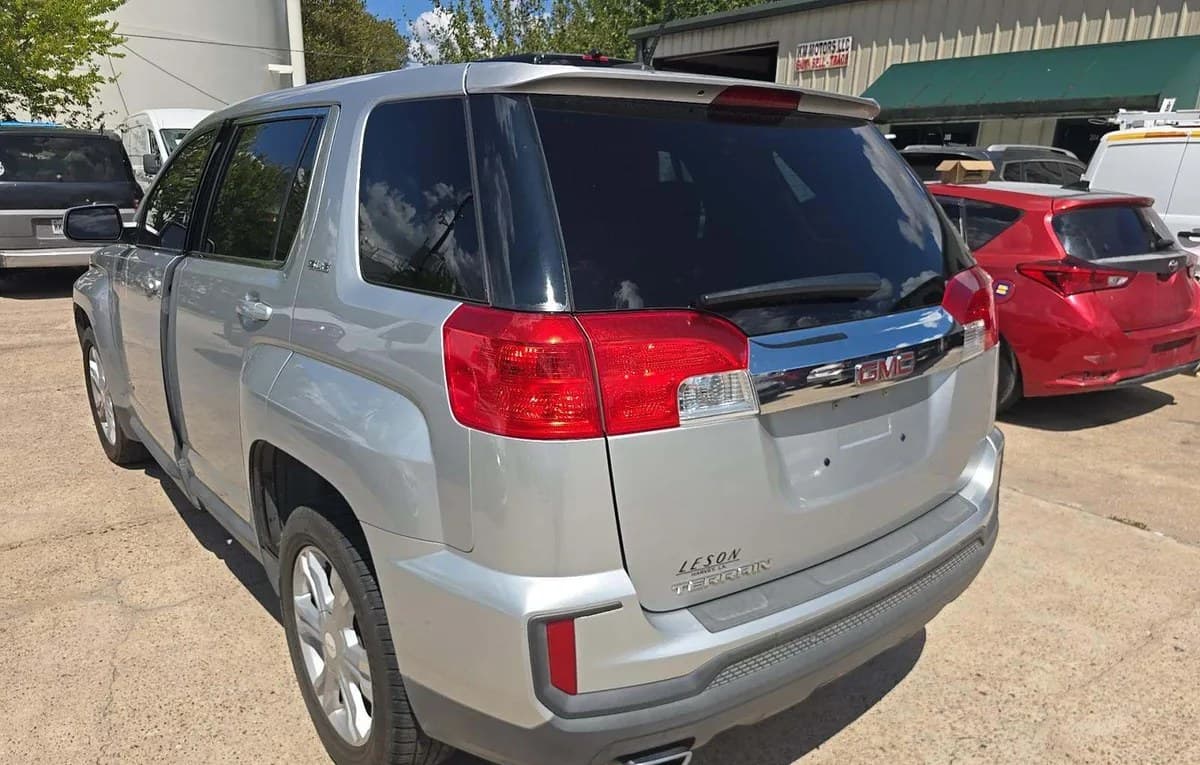 2017 GMC TERRAIN SLE 2