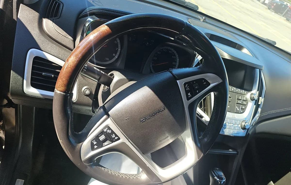 2017 GMC TERRAIN DENALI 5SA 7