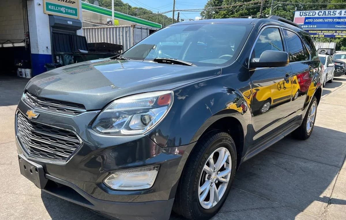 2017 CHEVROLET EQUINOX LT 2