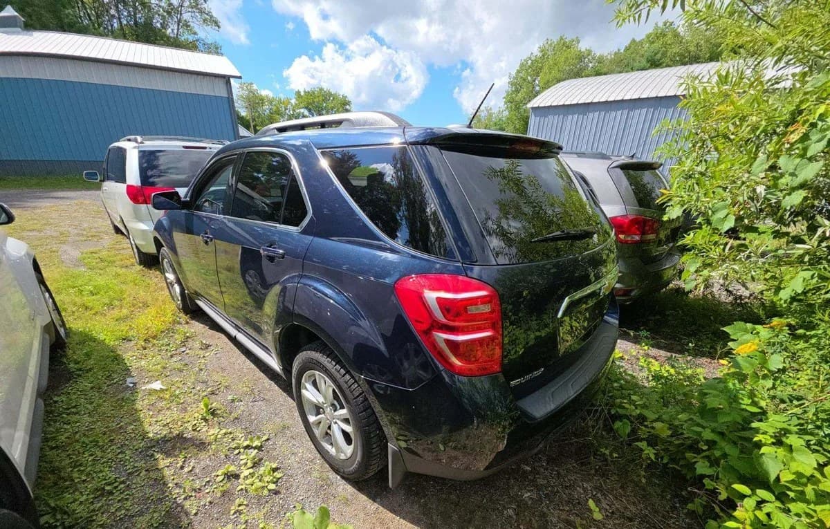 2017 CHEVROLET EQUINOX LT 2