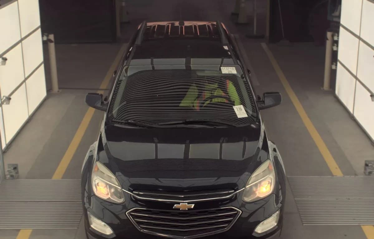 2017 CHEVROLET EQUINOX LT 2