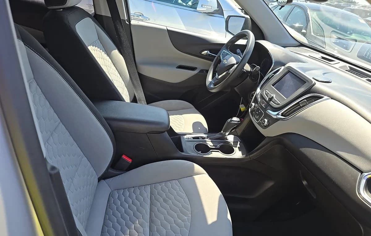 2020 CHEVROLET EQUINOX LS 4