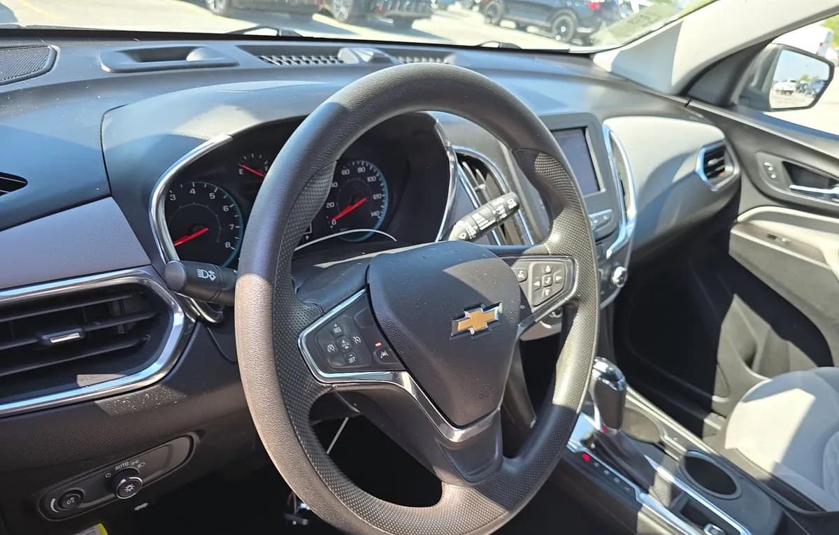 2020 CHEVROLET EQUINOX LS 6