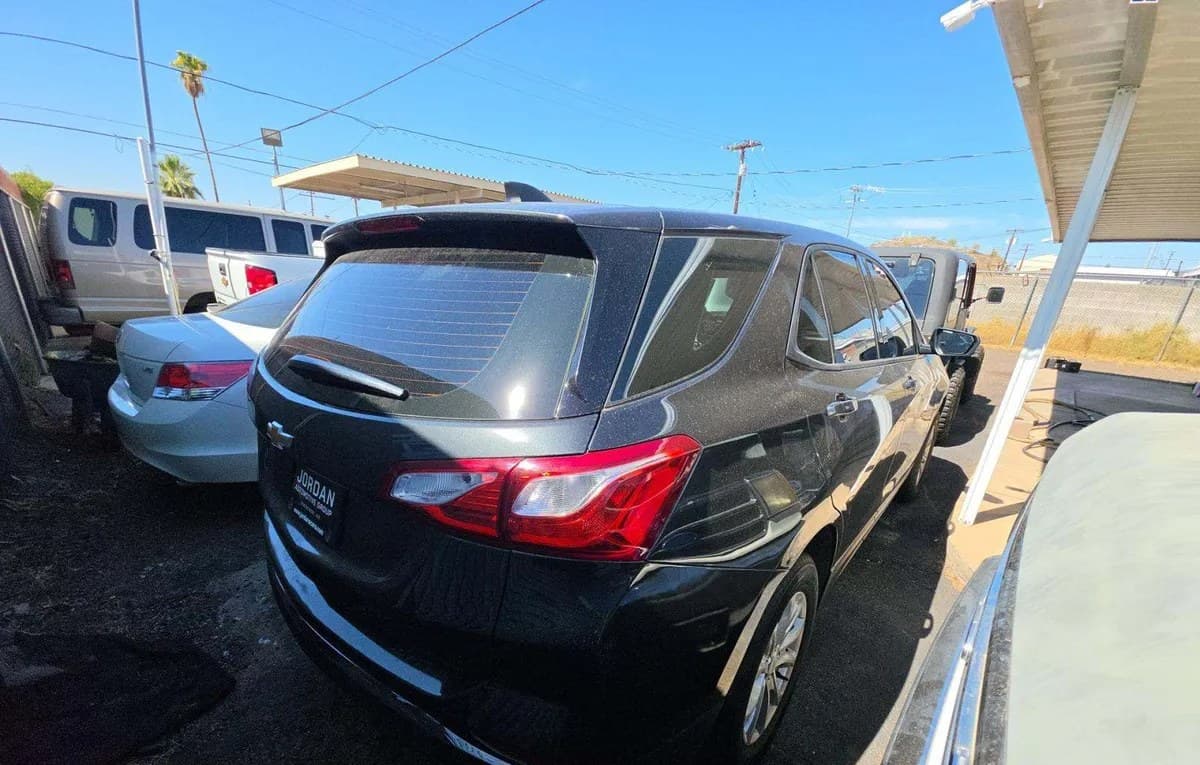 2018 CHEVROLET EQUINOX LS 4