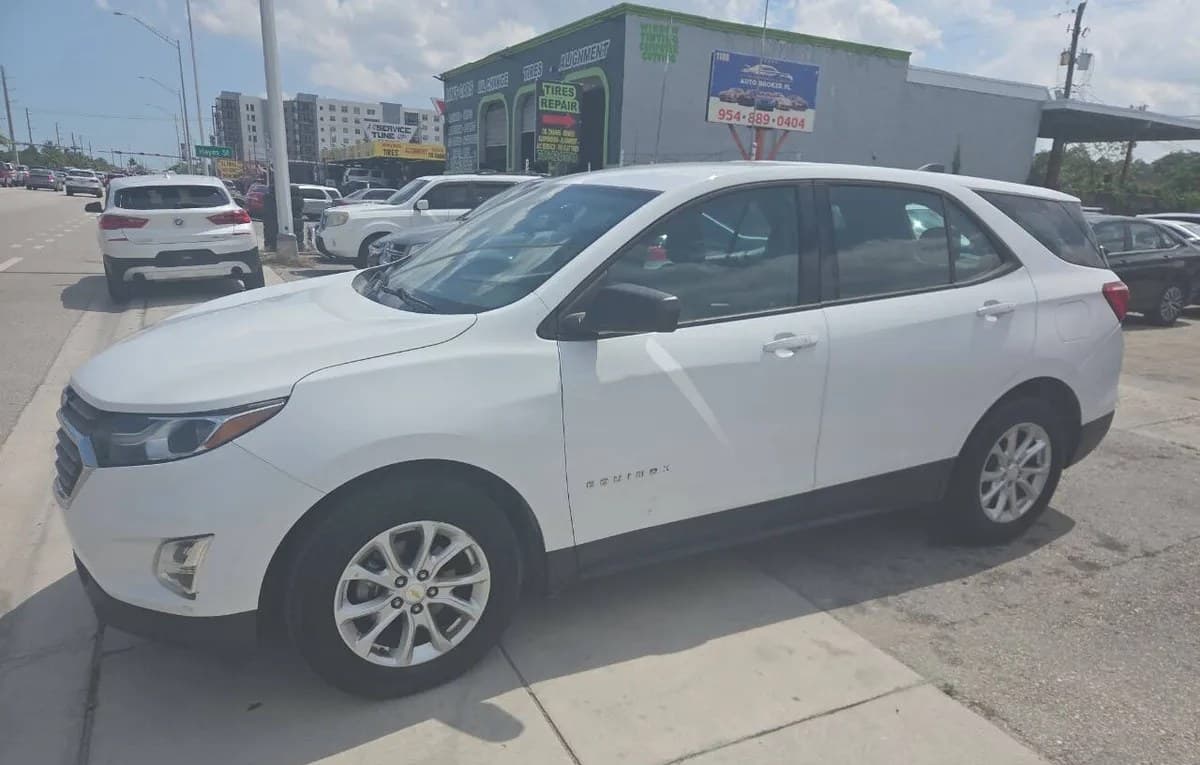 2018 CHEVROLET EQUINOX LS 2