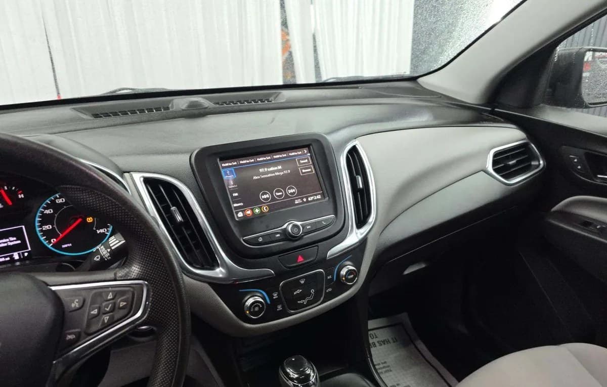 2019 CHEVROLET EQUINOX LS 7