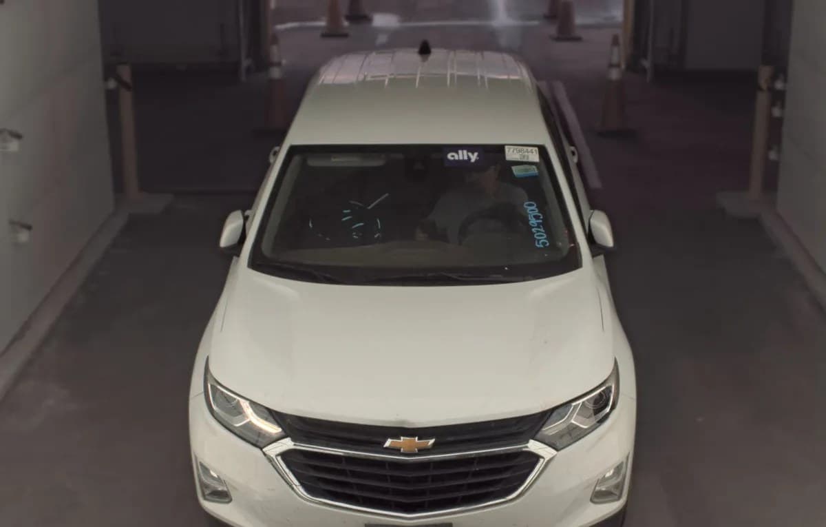 2021 CHEVROLET EQUINOX LT 2