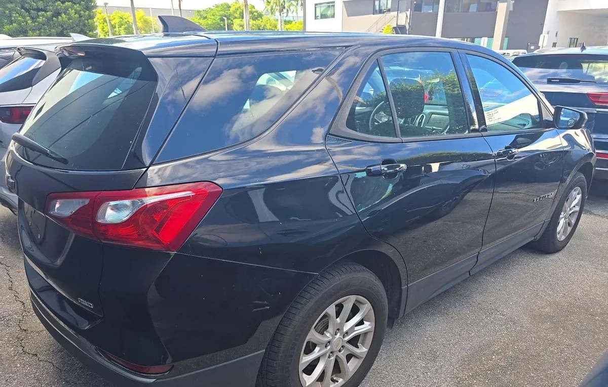 2018 CHEVROLET EQUINOX LS 4