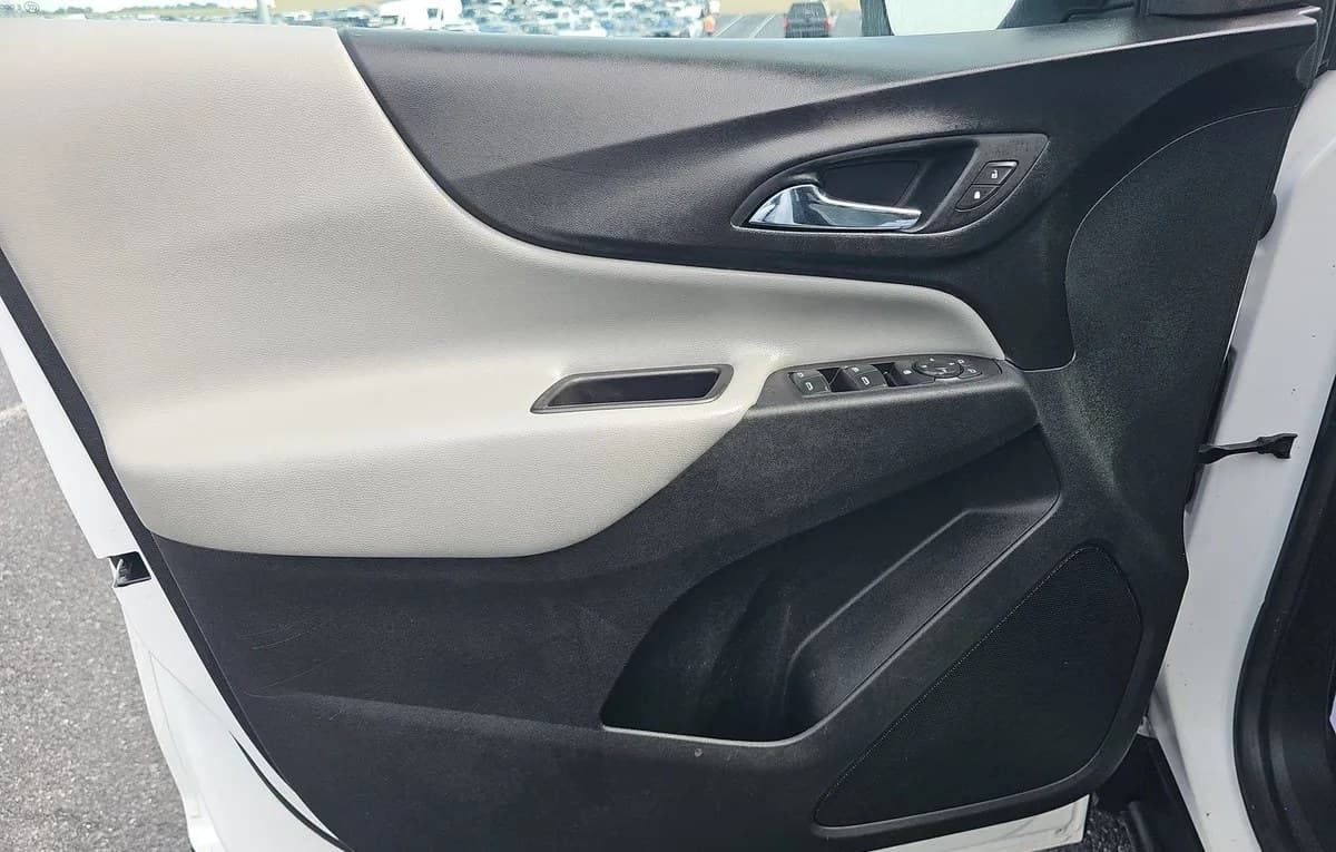 2019 CHEVROLET EQUINOX LS 6