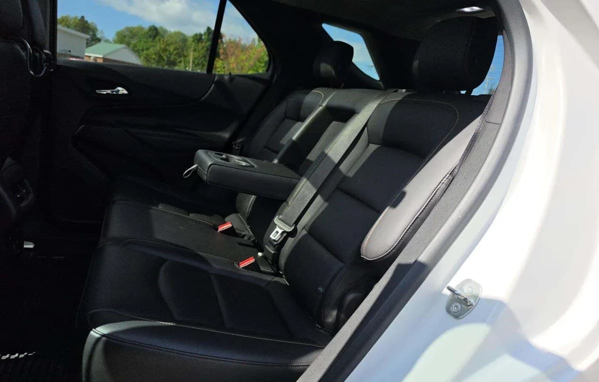 2019 CHEVROLET EQUINOX Premier 7