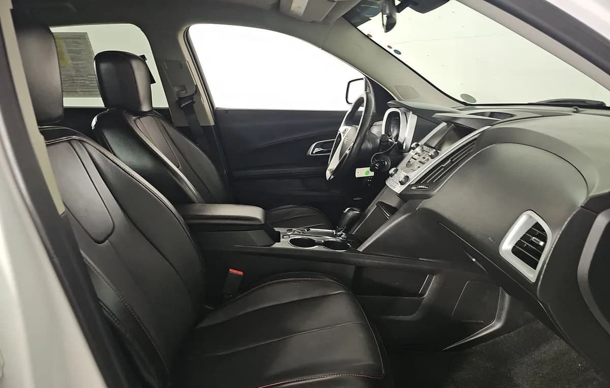 2017 CHEVROLET EQUINOX Premier 5