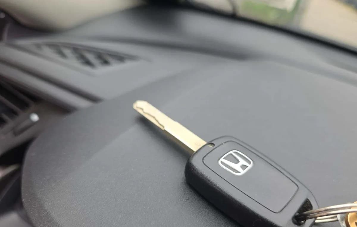 2019 HONDA CIVIC LX 5