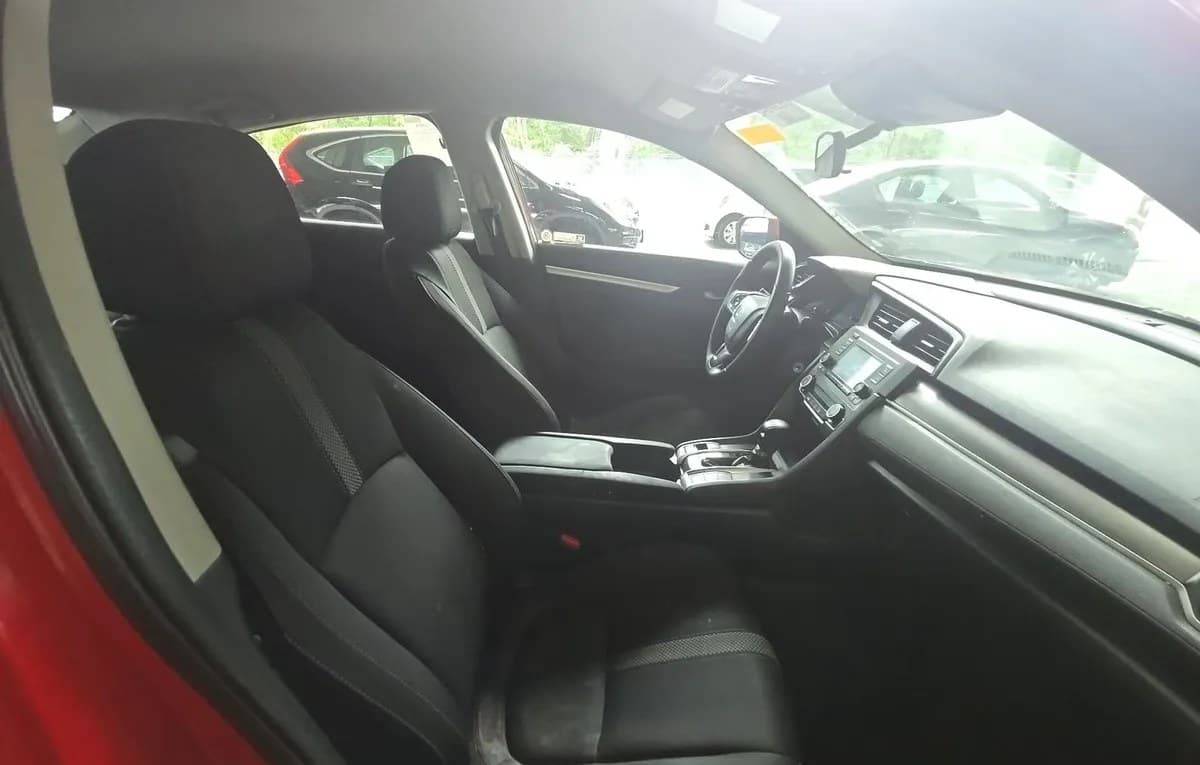 2019 HONDA CIVIC LX 5