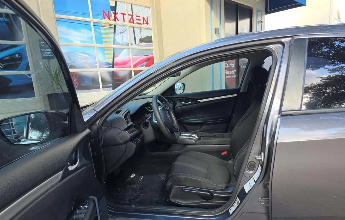 2019 HONDA CIVIC LX 4