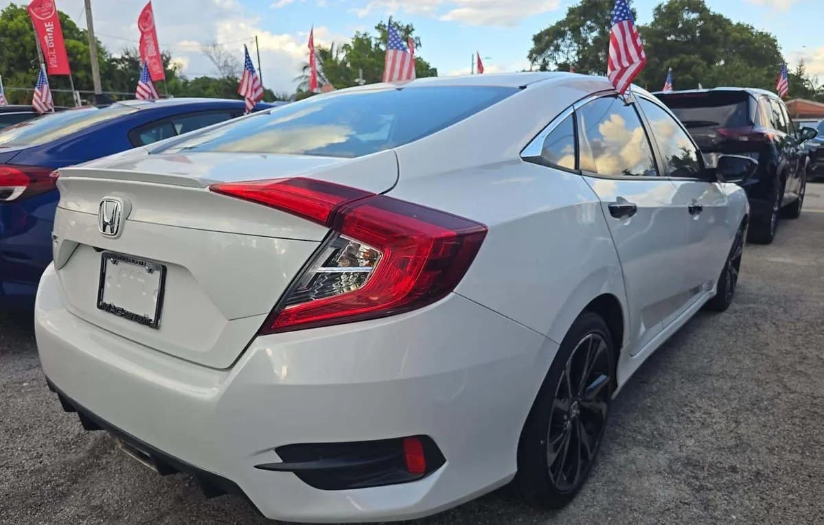 2021 HONDA CIVIC Sport 4