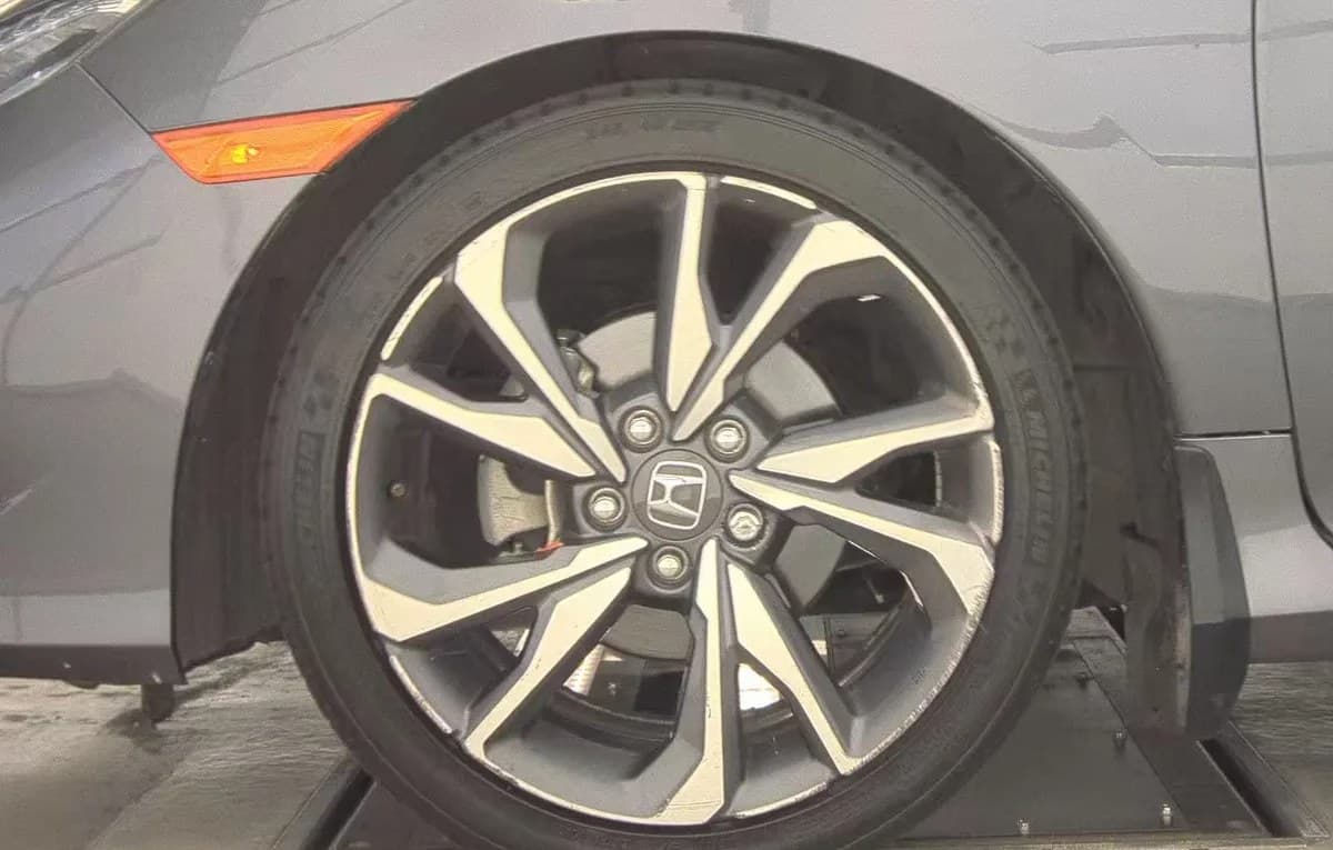 2019 HONDA CIVIC Touring 6