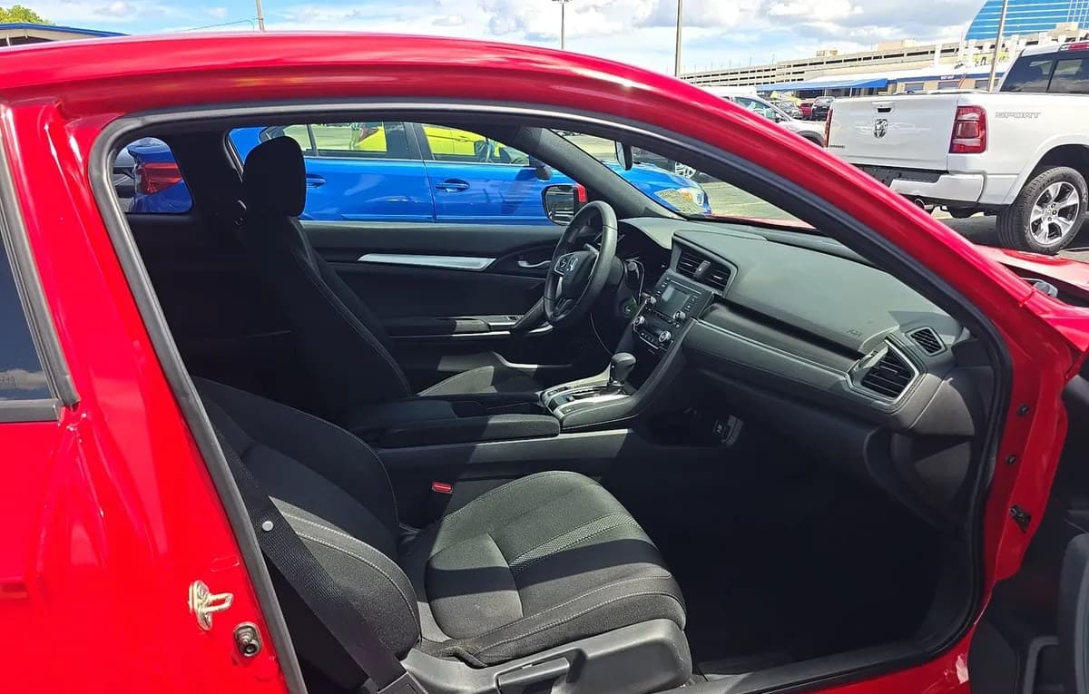 2019 HONDA CIVIC LX 5