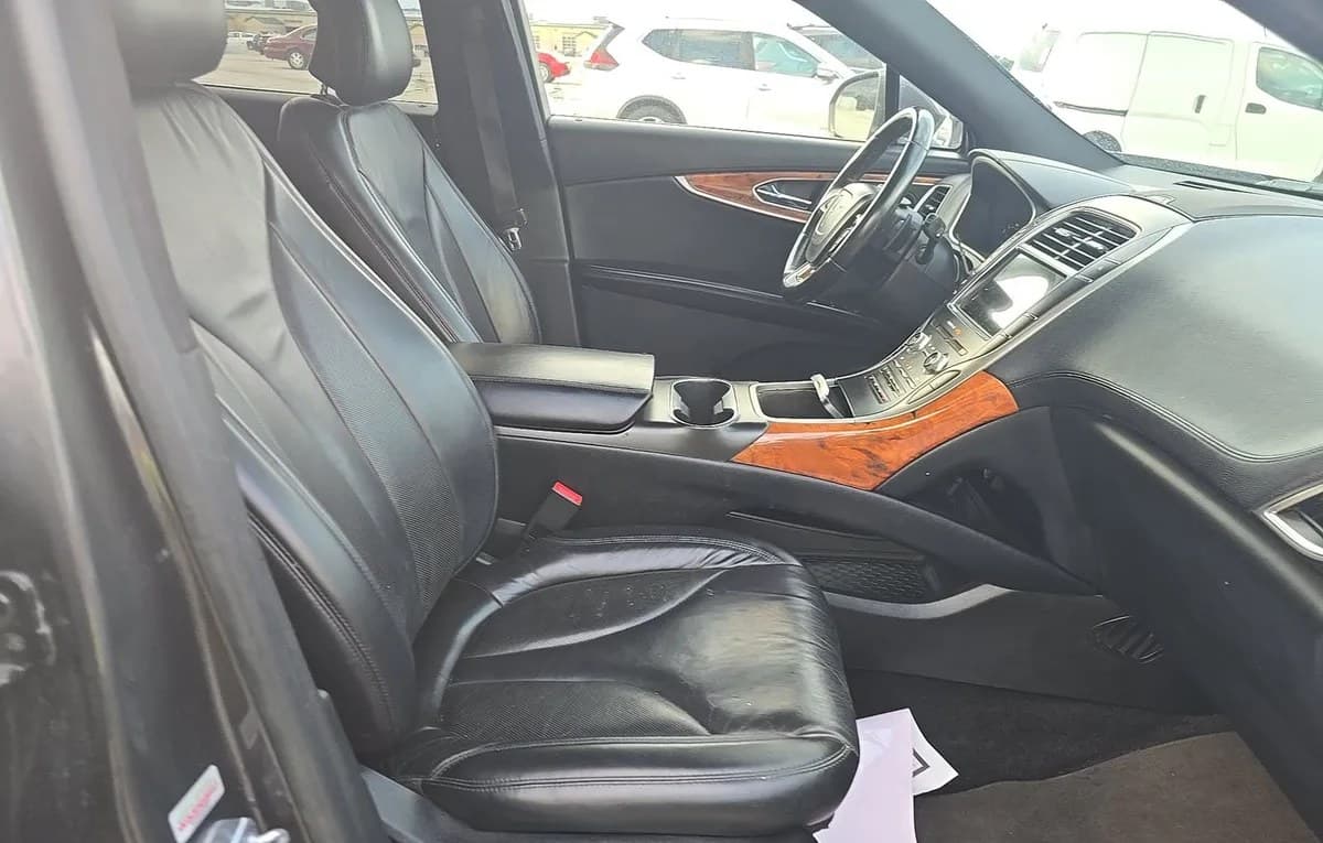 2019 LINCOLN NAUTILUS Select 5