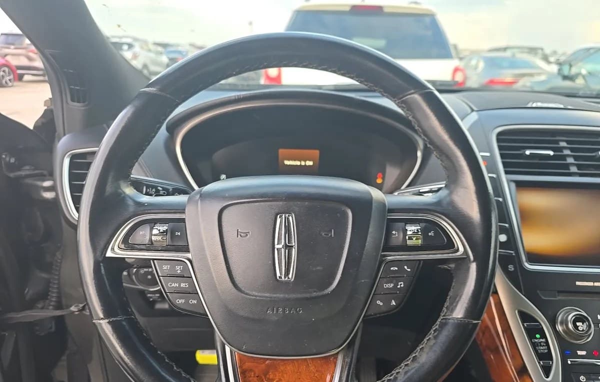 2019 LINCOLN NAUTILUS Select 7
