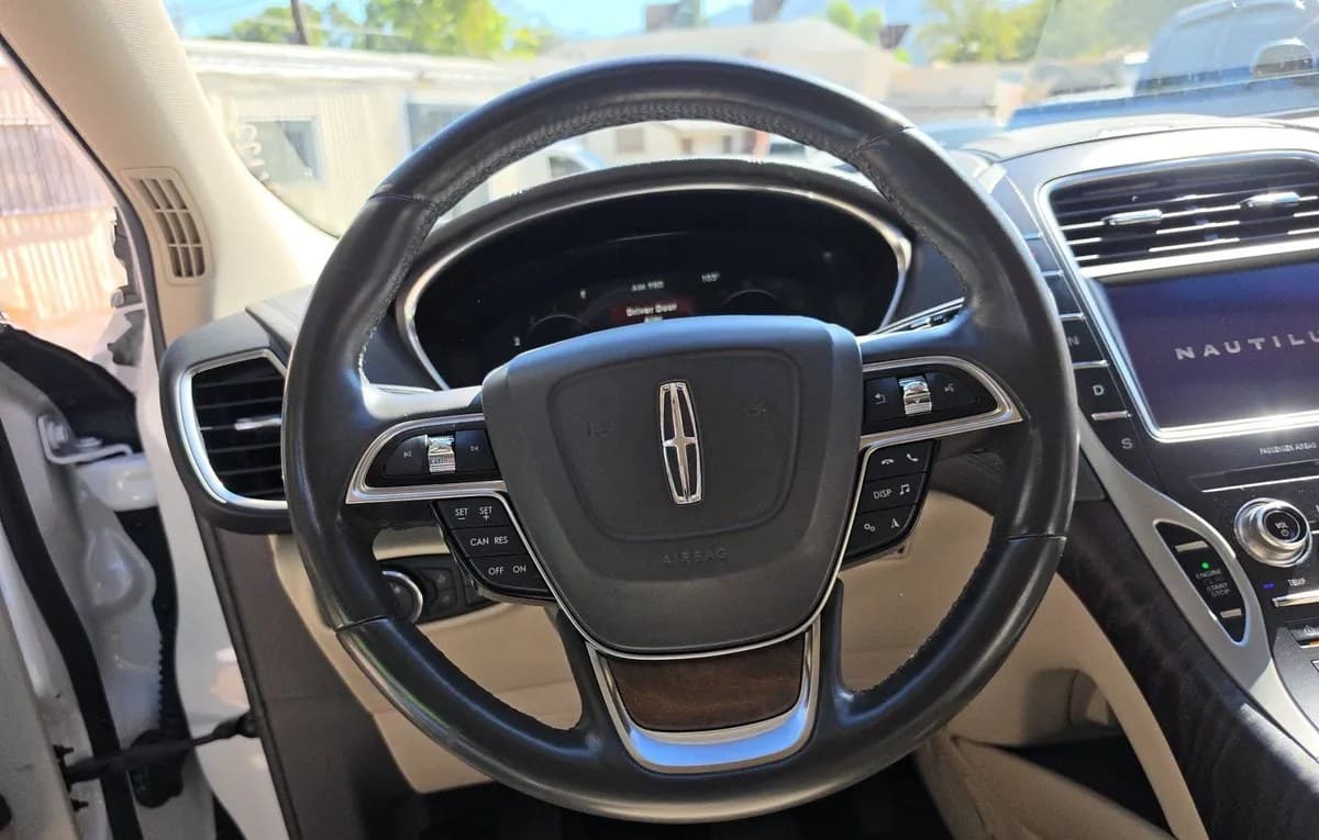 2019 LINCOLN NAUTILUS SELECT 7