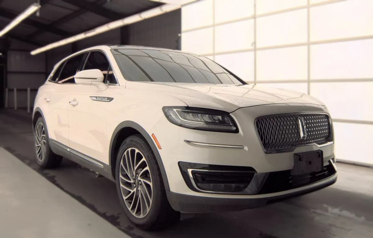2019 LINCOLN NAUTILUS RESERVE 4