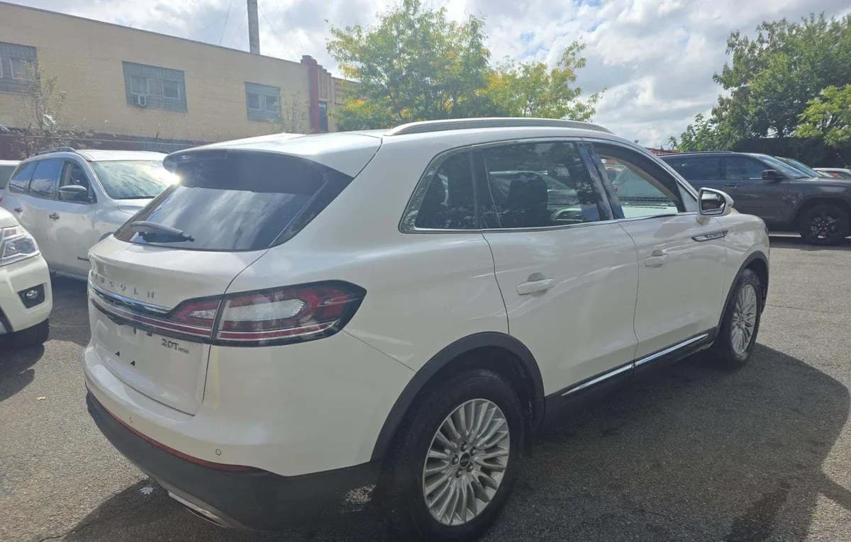 2019 LINCOLN NAUTILUS Standard 4