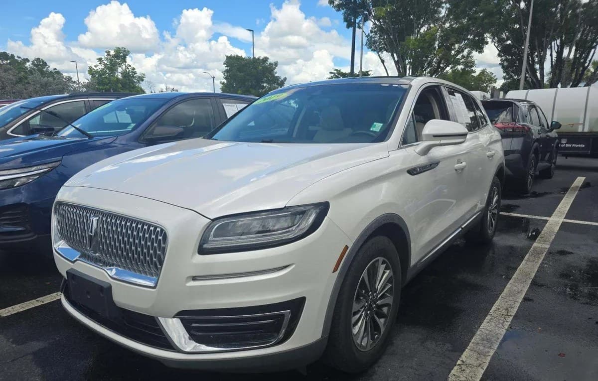 2019 LINCOLN NAUTILUS Select 2