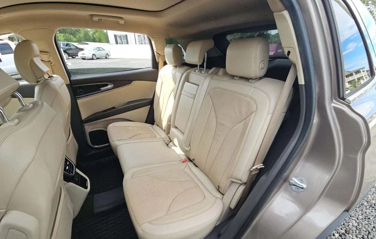 2019 LINCOLN NAUTILUS RESERVE 7