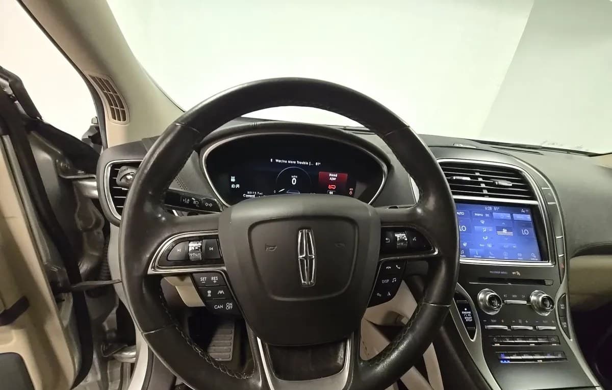 2019 LINCOLN NAUTILUS RESERVE 7