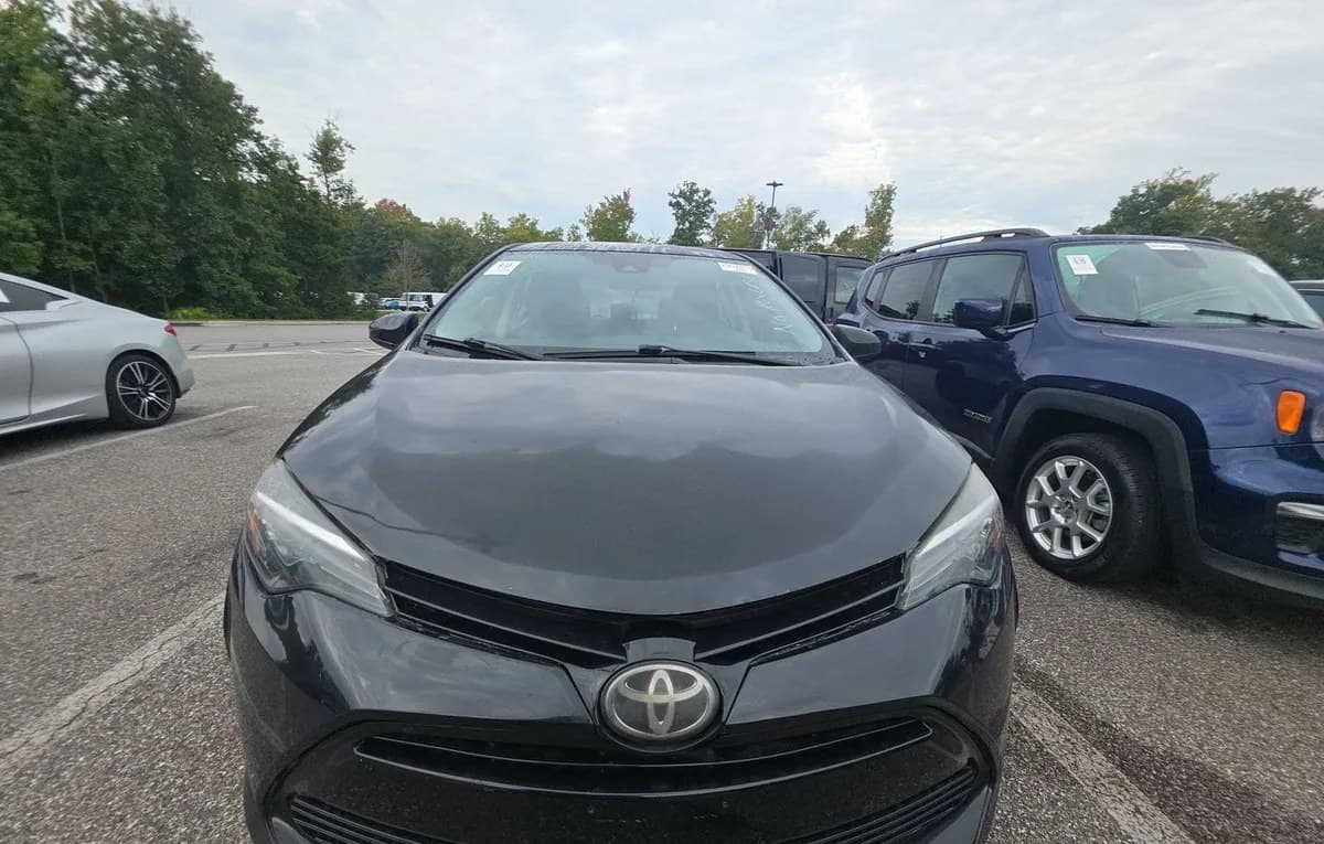 2018 TOYOTA COROLLA LE 2