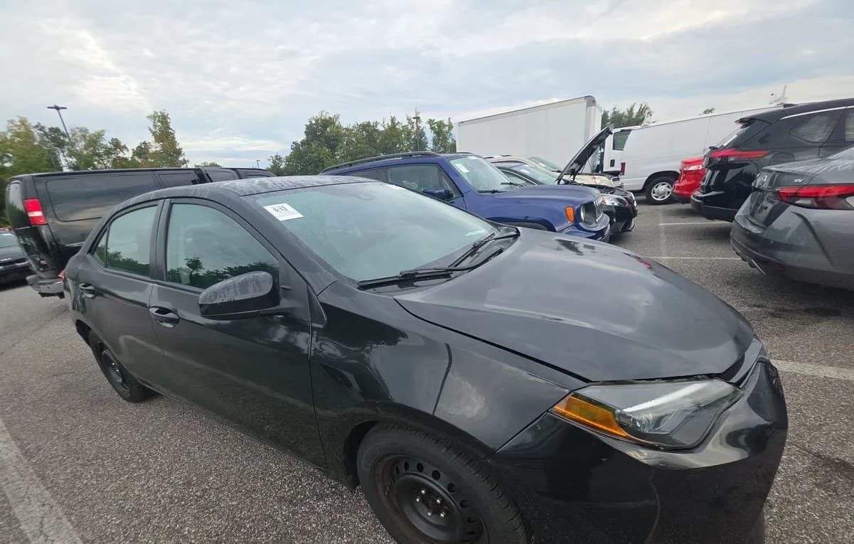 2018 TOYOTA COROLLA LE 3