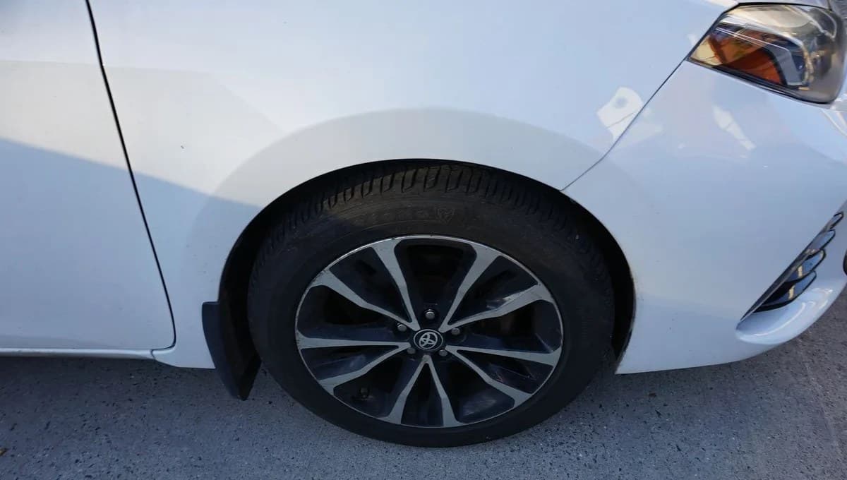2017 TOYOTA COROLLA SE 6