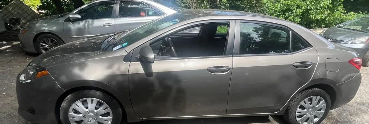 2018 TOYOTA COROLLA LE 4