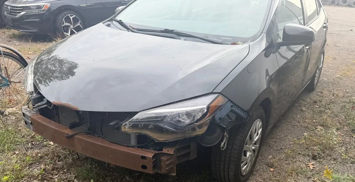 2019 TOYOTA COROLLA LE 3