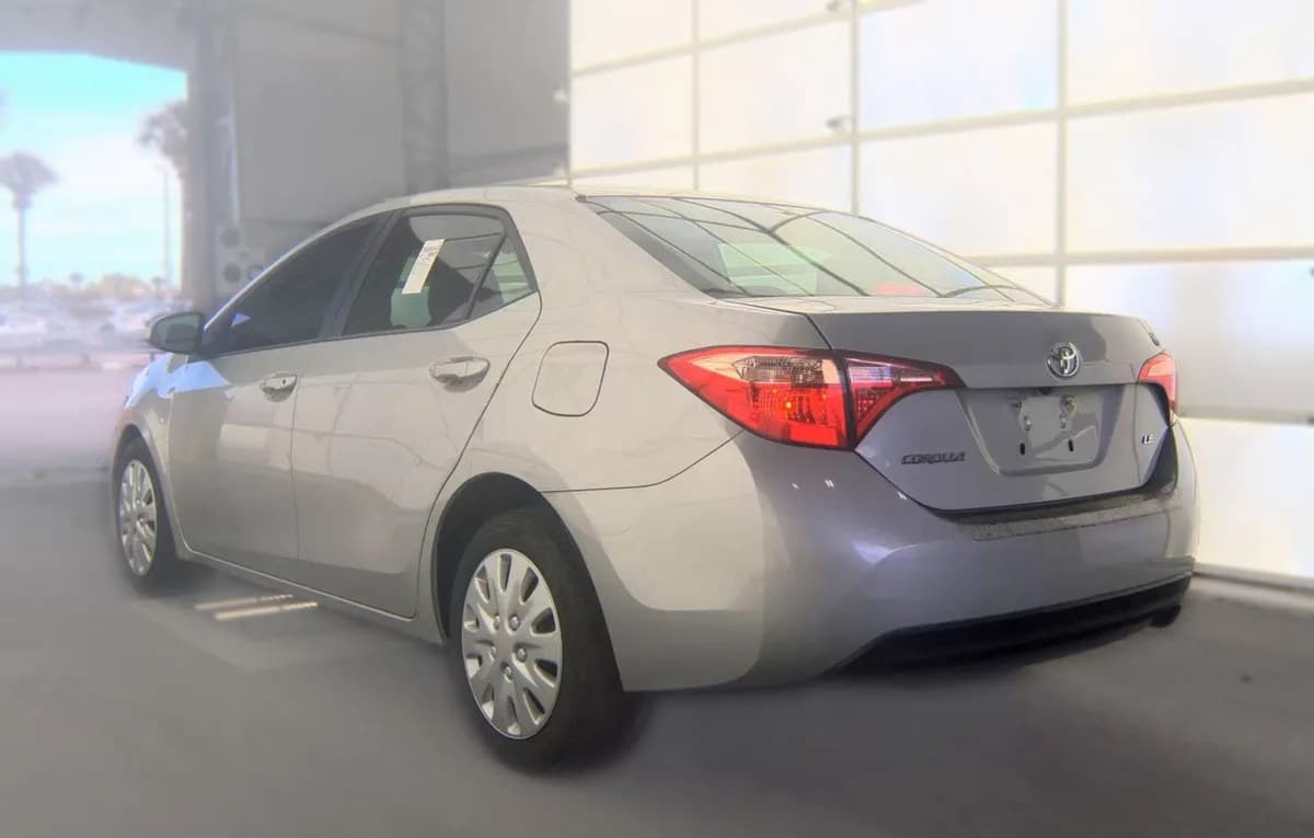 2019 TOYOTA COROLLA LE SEDAN 5