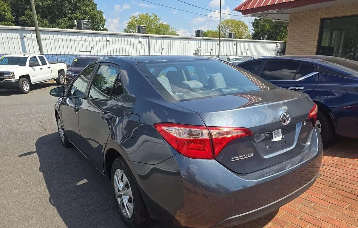 2019 TOYOTA COROLLA L 3