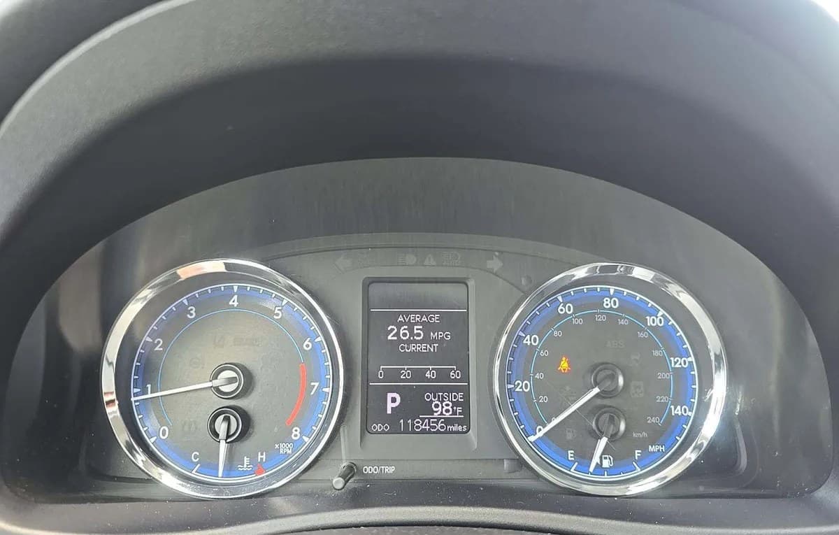 2019 TOYOTA COROLLA L 6