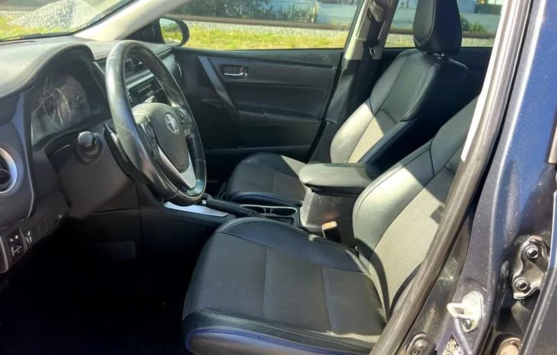 2019 TOYOTA COROLLA SE 7