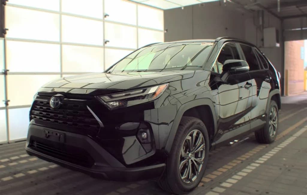 2024 TOYOTA RAV4 HYBRID XLE PREMIUM