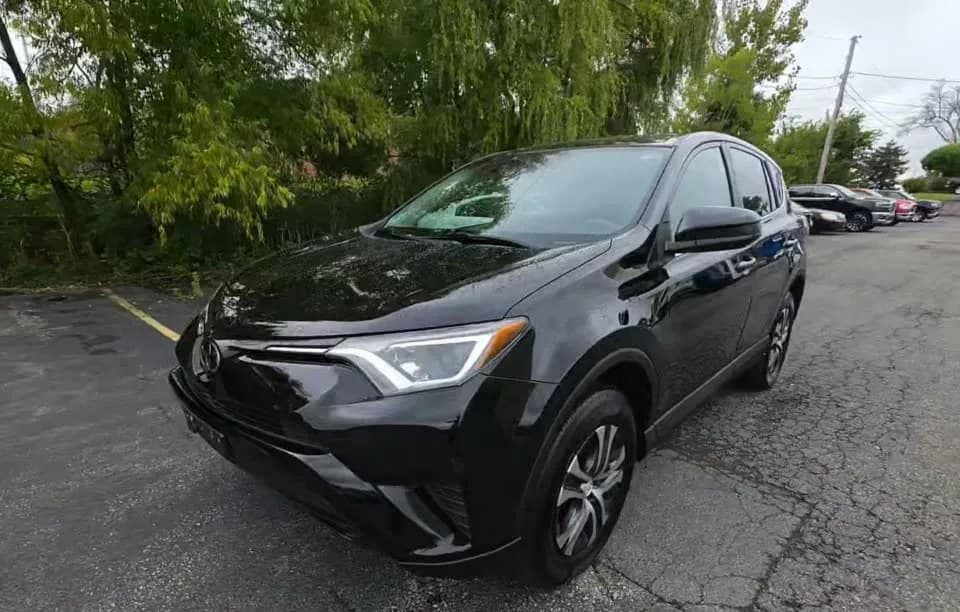 2018 TOYOTA RAV4 LE 2