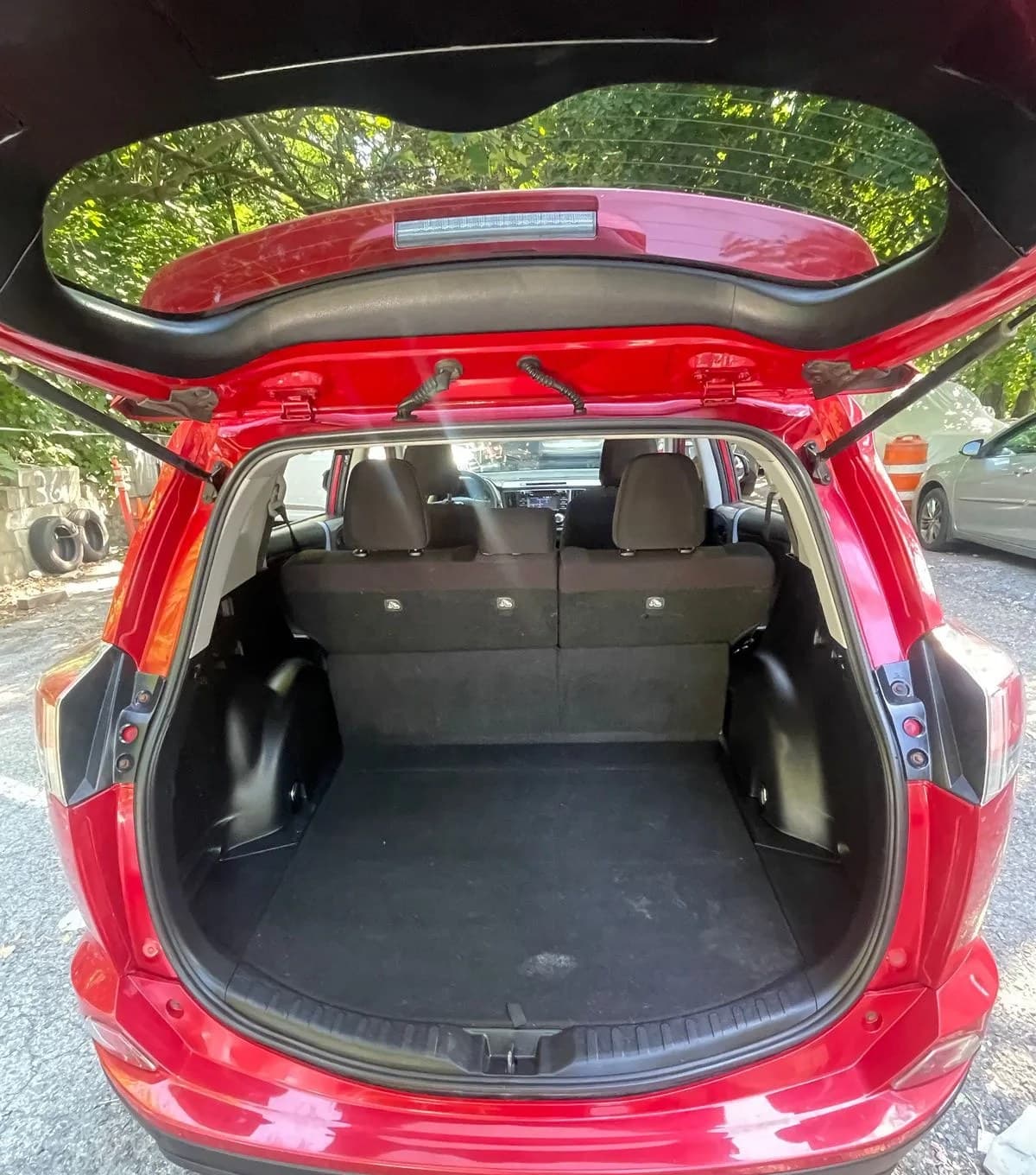 2017 TOYOTA RAV4 LE 5