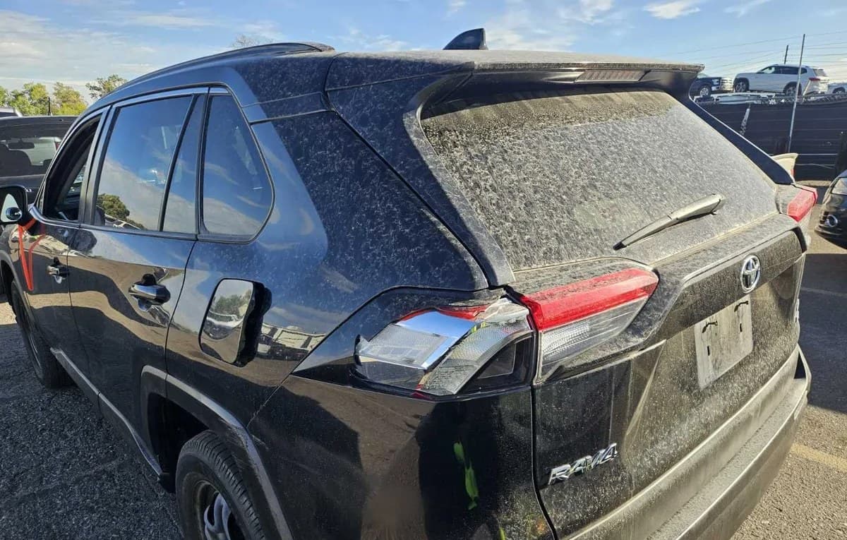 2020 TOYOTA RAV4 LE 4