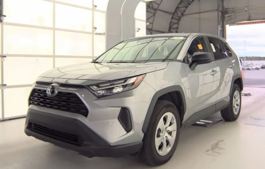 2025 TOYOTA RAV4 LE