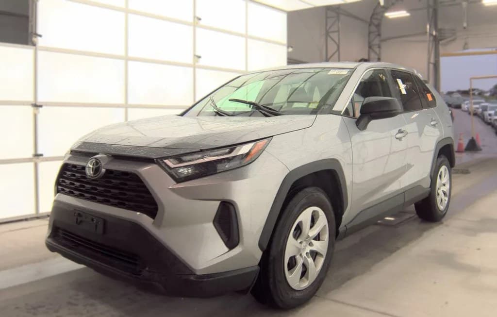 2025 TOYOTA RAV4 LE