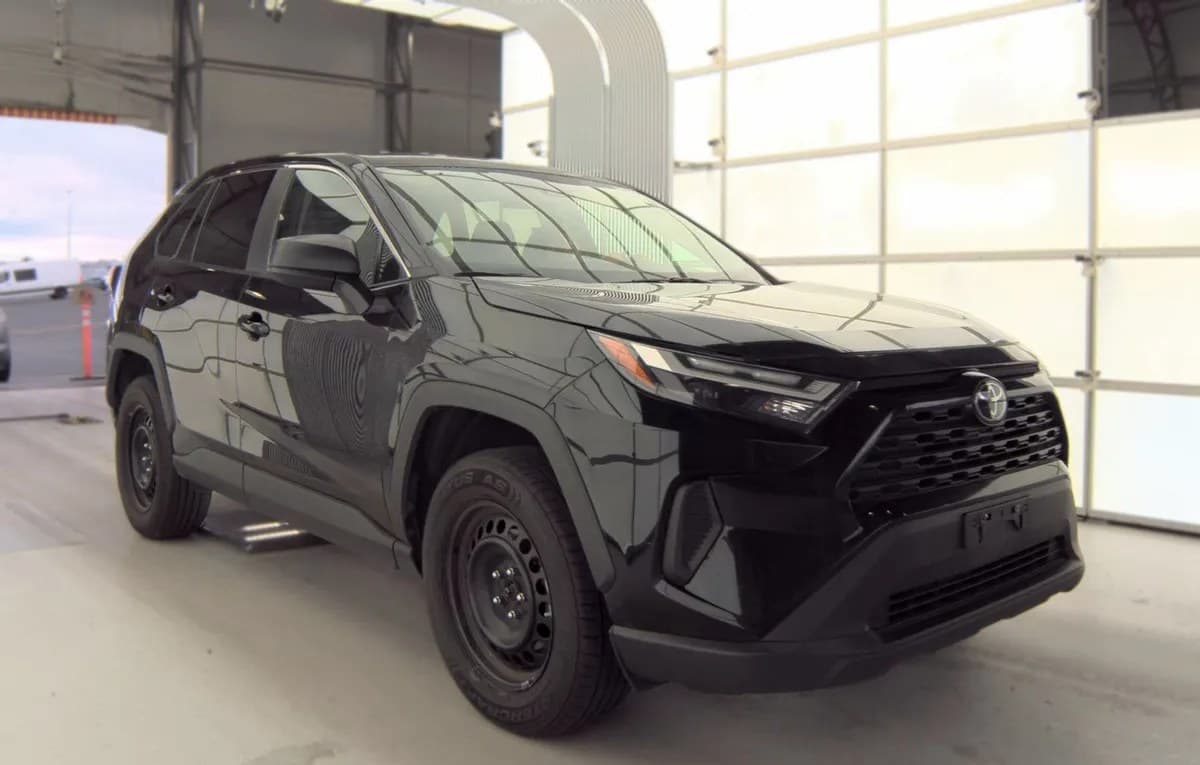 2024 TOYOTA RAV4 LE 4